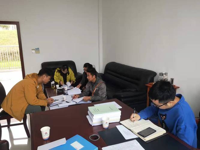 省生态环境厅来松调研土壤污染防治工作